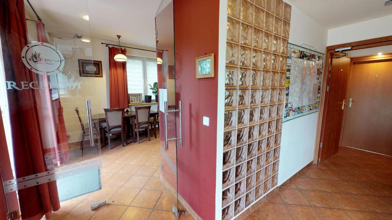Noclegi Czarna Perla Cracovie Extérieur photo