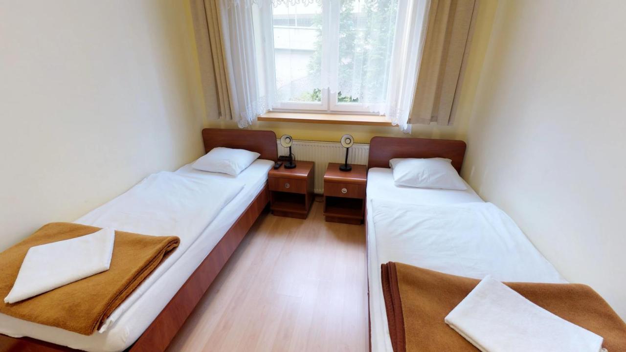 Noclegi Czarna Perla Cracovie Extérieur photo