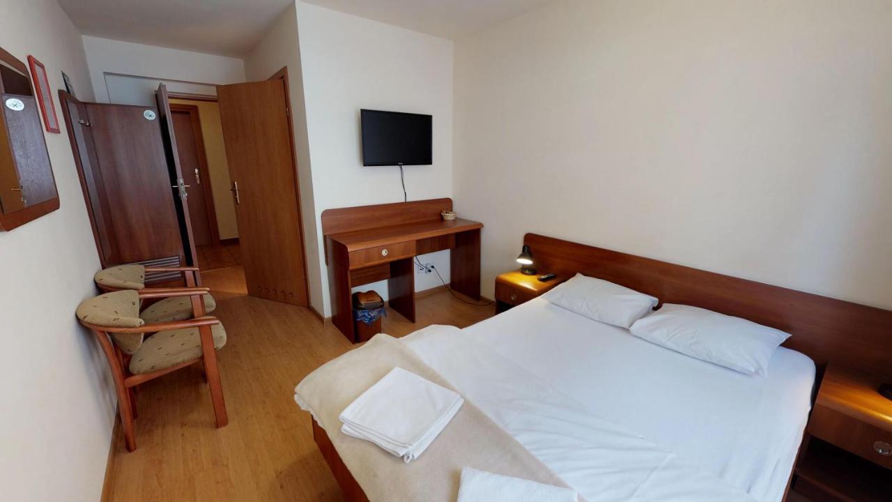 Noclegi Czarna Perla Cracovie Extérieur photo