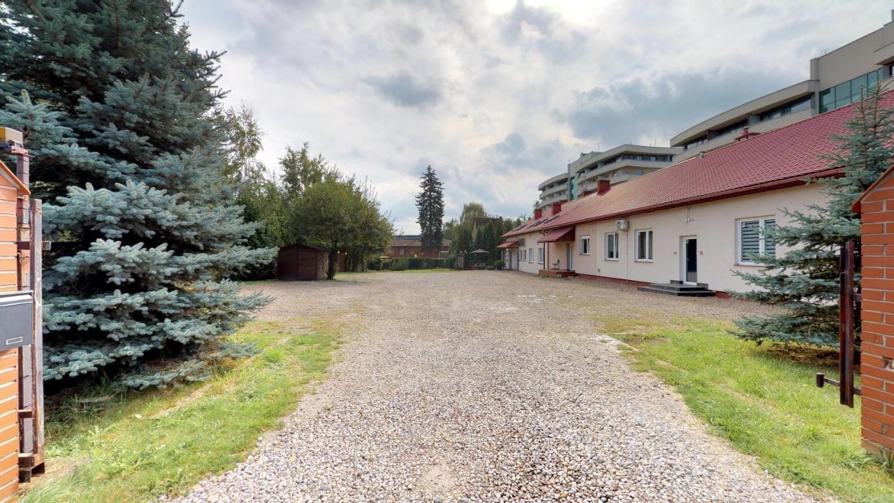 Noclegi Czarna Perla Cracovie Extérieur photo