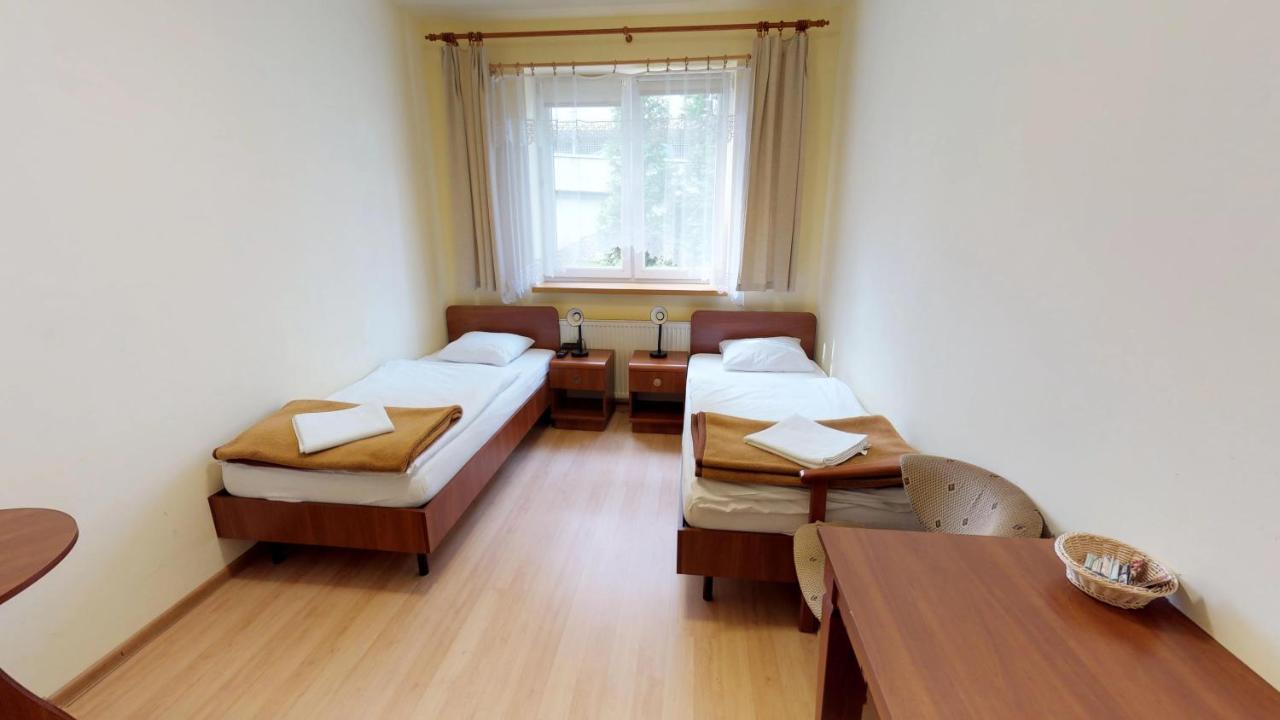 Noclegi Czarna Perla Cracovie Extérieur photo