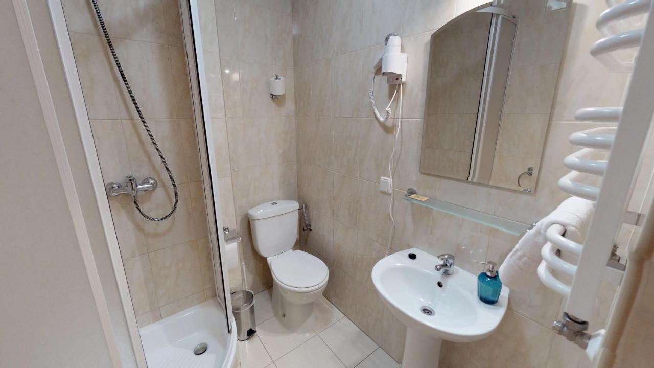 Noclegi Czarna Perla Cracovie Extérieur photo